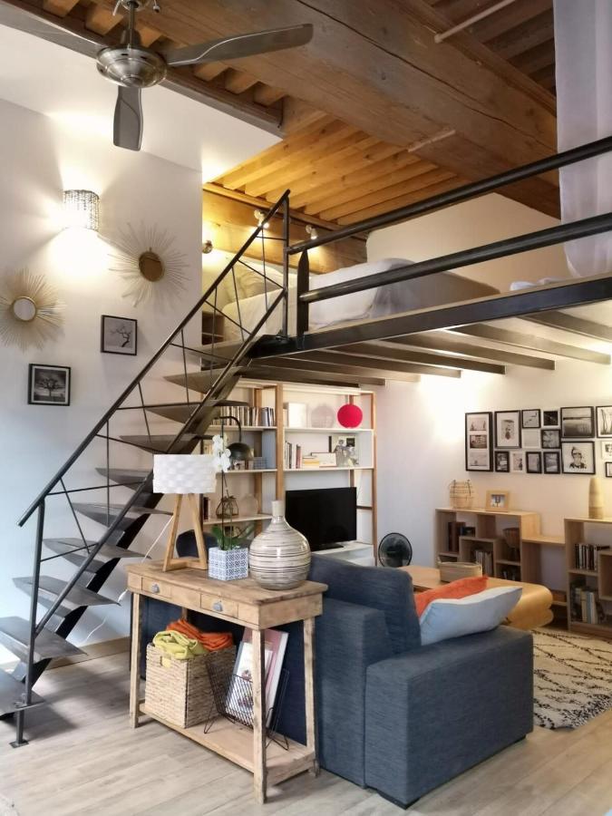 Апартаменты Authentic Loft With Mezzanine & Exposed Stones Heart Of Лион Экстерьер фото