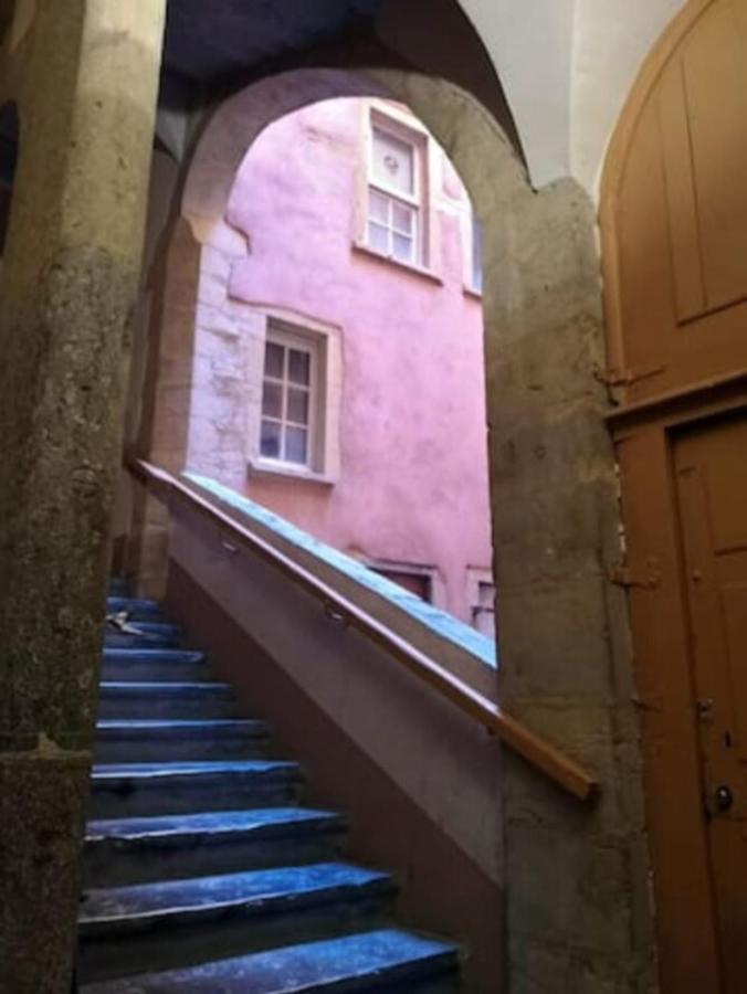 Апартаменты Authentic Loft With Mezzanine & Exposed Stones Heart Of Лион Экстерьер фото